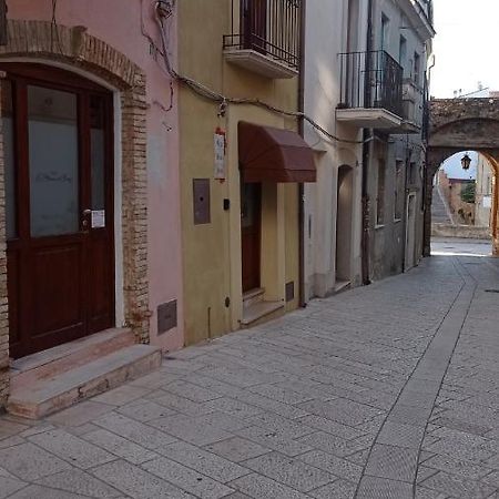 La Stanza Nel Borgo Appartement Termoli Buitenkant foto