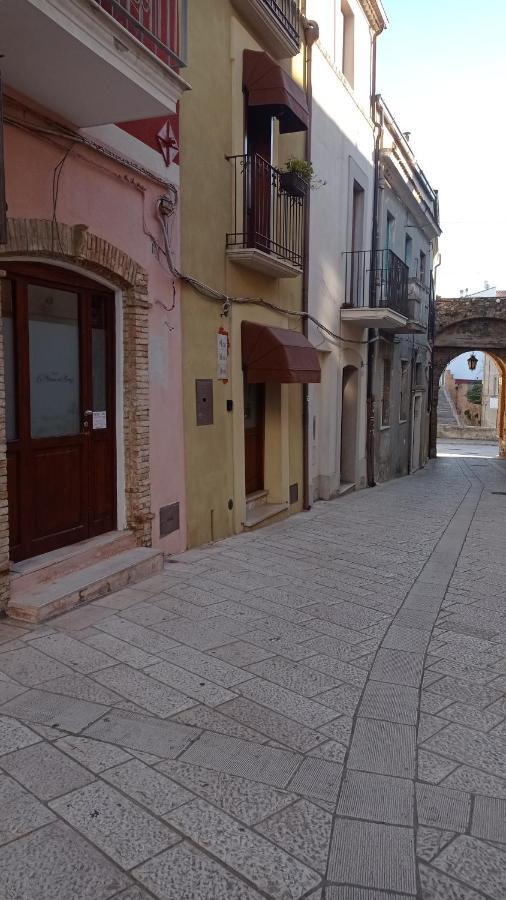 La Stanza Nel Borgo Appartement Termoli Buitenkant foto